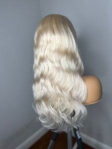 #60A Blonde Luxury Upart Wig